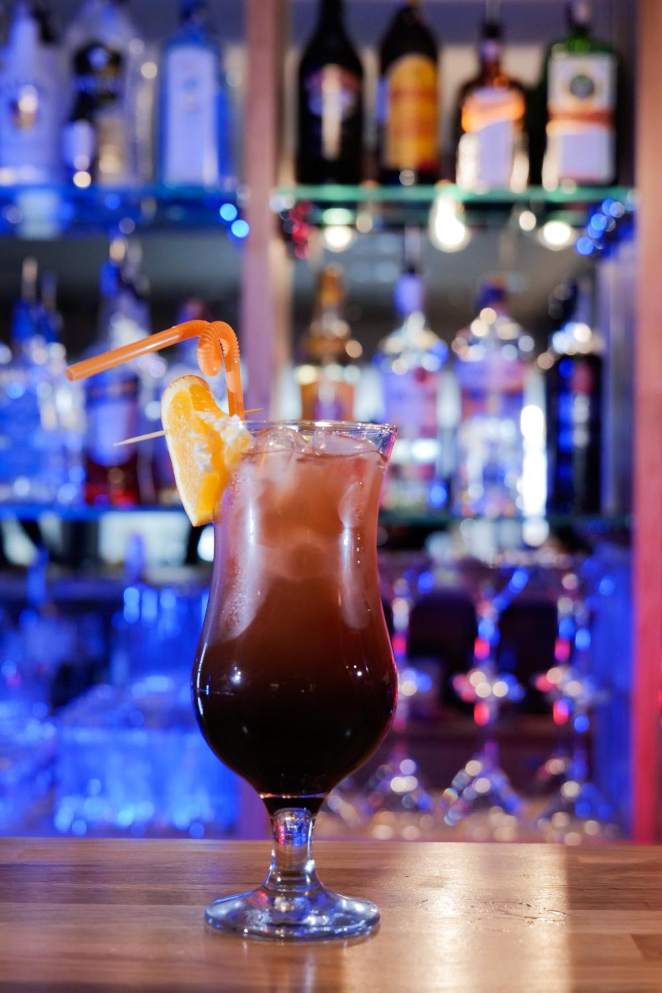 Gudauri Inn Eksteriør bilde A Zombie cocktail