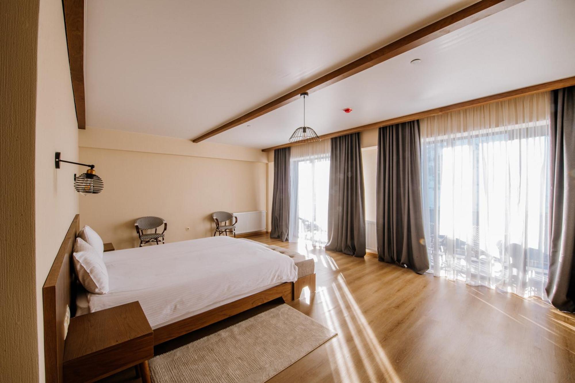 Gudauri Inn Rom bilde A bedroom at the hotel